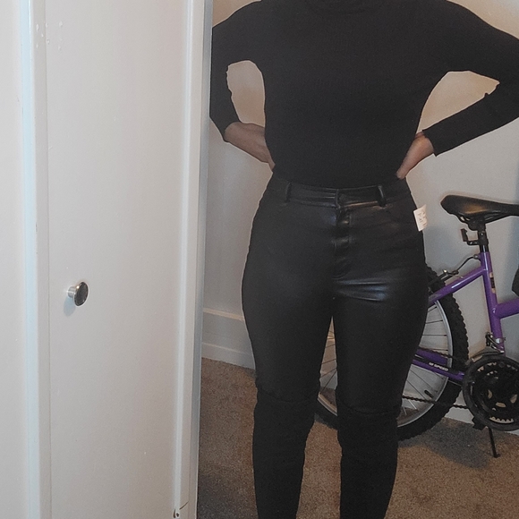 Zara Legging/pant - Picture 2 of 4